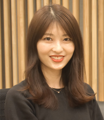 青木 沙也果 SAYAKA AOKI